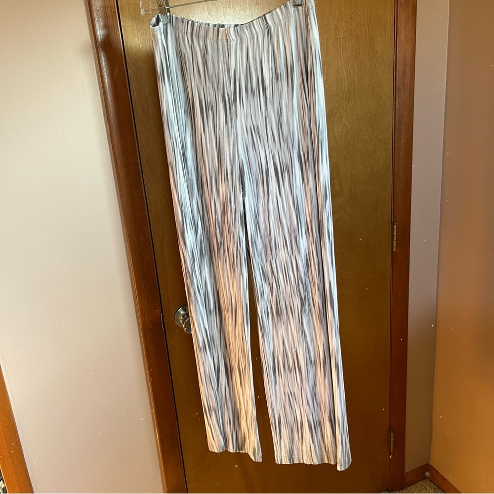 Chicos Traveler Pants